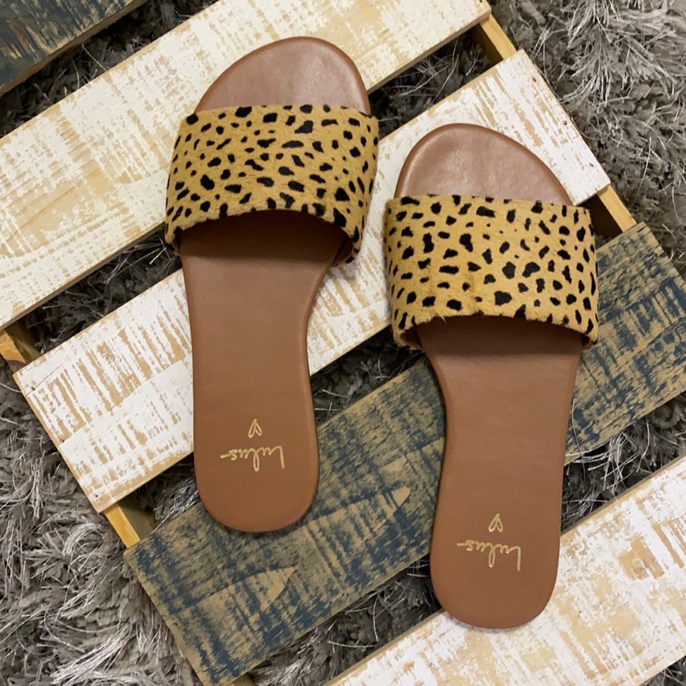 Lulus leather animal print slide/sandals